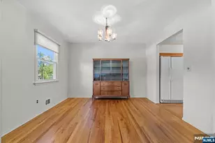 33 Walter Dr, Bloomingdale, NJ 07403 - Photo 13