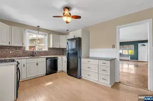 6 Webster Ave, Kearny, NJ 07032 - Photo 9
