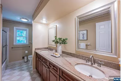 27 Cobblestone Lane, Ramsey, NJ 07446 - Photo 31