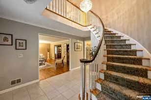 27 Cobblestone Ln, Ramsey, NJ 07446 - Photo 3