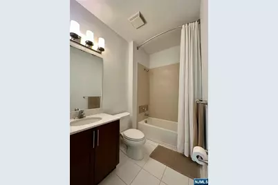 4425 Riverview Avenue 425 #425, Englewood, NJ 07631 - Photo 9