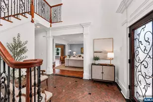 335 Riverdale Dr, Fort Lee, NJ 07024 - Photo 9