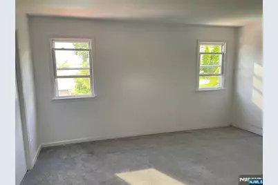 739 Lake Avenue, Lyndhurst Township, NJ 07071 - Photo 23