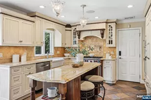 18 Roxbury Downs, Upper Saddle River, NJ 07458 - Photo 17