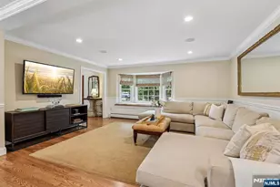 18 Roxbury Downs, Upper Saddle River, NJ 07458 - Photo 9