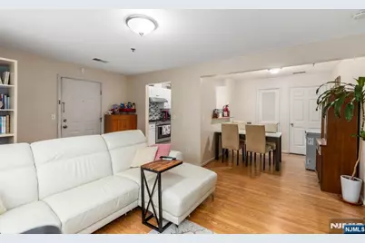 428 Grand Avenue 2C #2C, Palisades Park, NJ 07650 - Photo 7