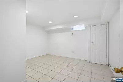 17 E Johnson Avenue, Bergenfield, NJ 07621 - Photo 11