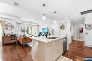 150 Henley Pl 210, Weehawken, NJ 07086 - Photo 3