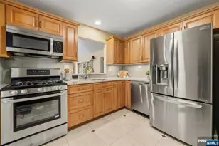 299 Davidson Ave, Ramsey, NJ 07446 - Photo 5