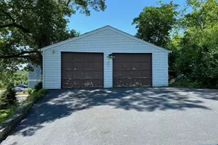1025 Ringwood Ave, Wanaque, NJ 07420 - Photo 3