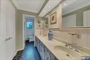141 Middlesex Ave, Englewood Cliffs, NJ 07632 - Photo 13