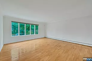 141 Middlesex Ave, Englewood Cliffs, NJ 07632 - Photo 3
