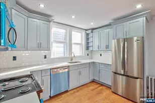 25 Wolf Pl, Irvington, NJ 07111 - Photo 21