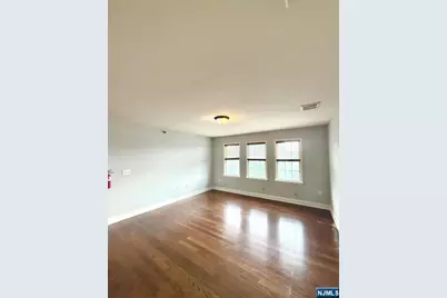 270 Grand Avenue 4C #4C, Palisades Park, NJ 07650 - Photo 7