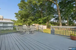 170 Colonial Ave, Saddle Brook Township, NJ 07663 - Photo 17
