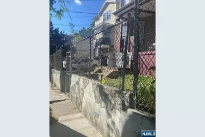 123 Seymour Avenue, Newark, NJ 07108 - Photo 3