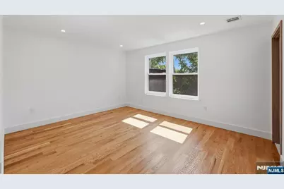 130 N 17th, East Orange, NJ 07017 - Photo 37