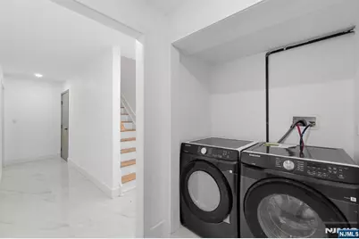 130 N 17th, East Orange, NJ 07017 - Photo 21