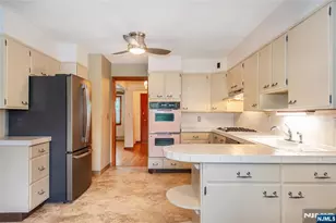 68 Bentley Rd, Cedar Grove, NJ 07009 - Photo 15