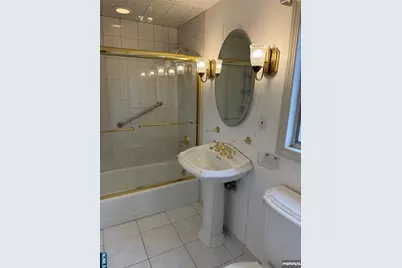 444 Elm Avenue, River Edge, NJ 07661 - Photo 25