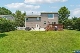 252 Canterbury Pl, Ridgewood, NJ 07450 - Photo 41