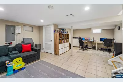 252 Canterbury Place, Ridgewood, NJ 07450 - Photo 35