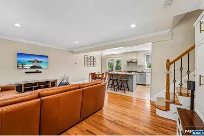 252 Canterbury Place, Ridgewood, NJ 07450 - Photo 5