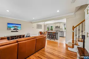 252 Canterbury Pl, Ridgewood, NJ 07450 - Photo 5