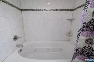 1 Veprek Ln, Hackensack, NJ 07606 - Photo 23