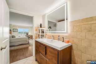 1077 River Road 903, Edgewater, NJ 07020 - Photo 27