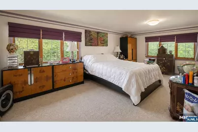 804 Saddle River Road, Saddle Brook Township, NJ 07663 - Photo 15