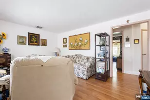 804 Saddle River Rd, Saddle Brook Township, NJ 07663 - Photo 5