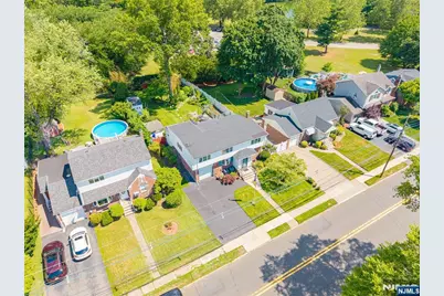 804 Saddle River Road, Saddle Brook Township, NJ 07663 - Photo 33