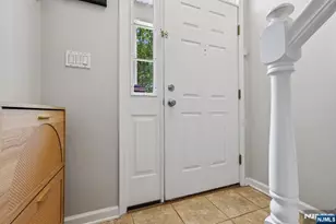 282 Roslyn Ct 282X, West New York, NJ 07093 - Photo 5