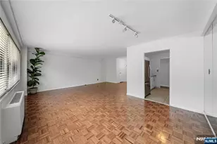 1375 River Road 2B, Edgewater, NJ 07020 - Photo 15