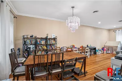1068 Anderson Avenue, Fort Lee, NJ 07024 - Photo 9