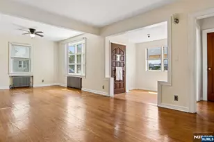 815 Berdan Ave, Fair Lawn, NJ 07410 - Photo 5