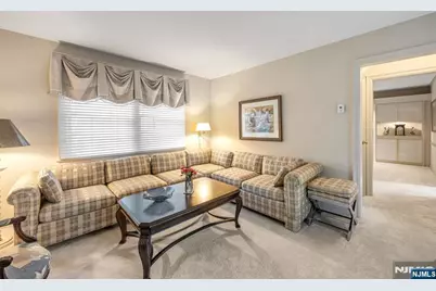 2 Allen Place, Fair Lawn, NJ 07410 - Photo 7