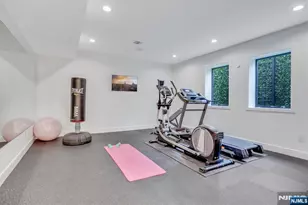 191 Nimitz Rd, Paramus, NJ 07652 - Photo 43