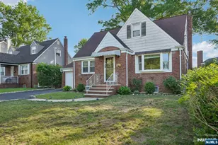 13-38 Hedman Pl, Fair Lawn, NJ 07410 - Photo 5
