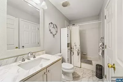 301 Cambridge Drive, Butler, NJ 07405 - Photo 15