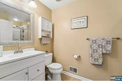 301 Cambridge Drive, Butler, NJ 07405 - Photo 19