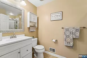 301 Cambridge Dr, Butler, NJ 07405 - Photo 19