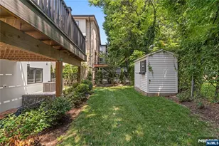 2038 Hoefleys Ln A, Fort Lee, NJ 07024 - Photo 39