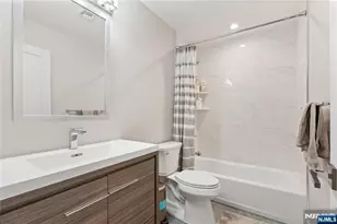 2038 Hoefleys Ln A, Fort Lee, NJ 07024 - Photo 31