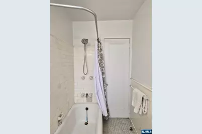 363-377 Mount Prospect 1B #1B, Newark, NJ 07104 - Photo 21