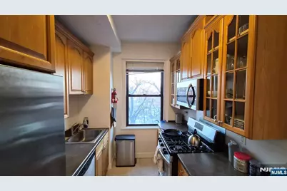 363-377 Mount Prospect 1B #1B, Newark, NJ 07104 - Photo 9