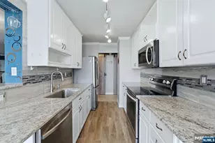 300 Winston Dr C0518, Cliffside Park, NJ 07010 - Photo 11