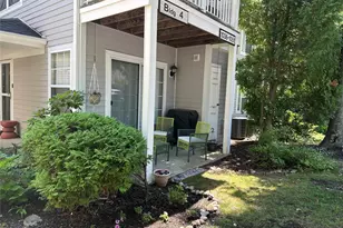 1047 Cambridge Ct 1047, Mahwah, NJ 07430 - Photo 3
