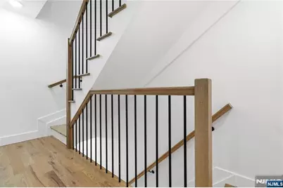 57 Montgomery Avenue, Newark, NJ 07108 - Photo 9